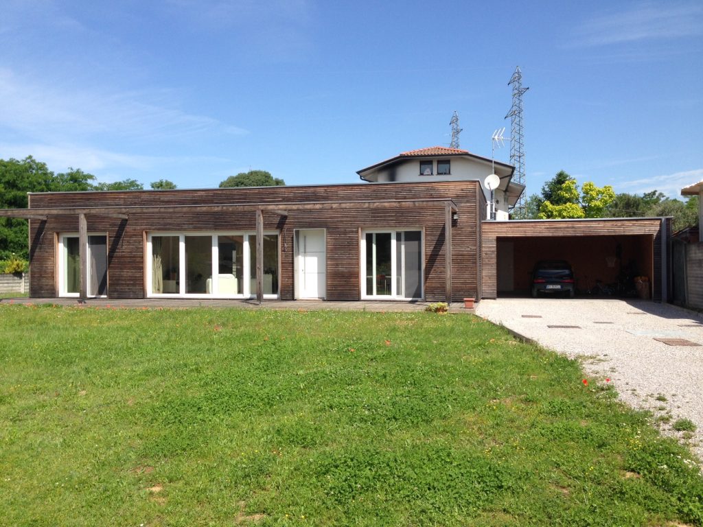 Ground floor house with a flat roof